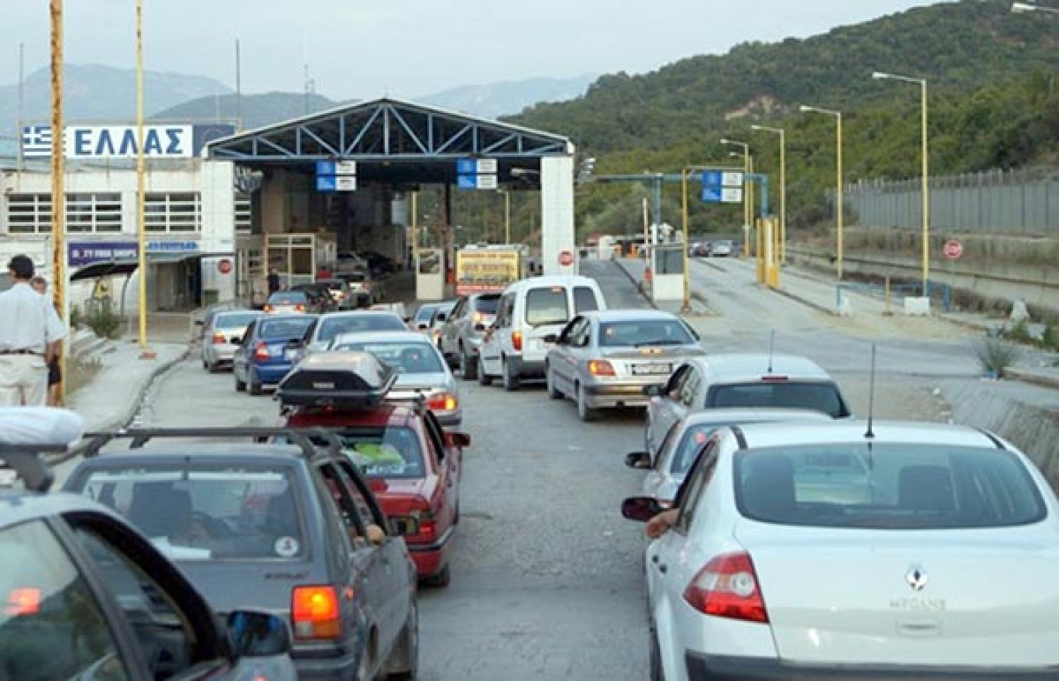 Παρέμβαση του Πρωθυπουργού για τους οδικούς άξονες θα ζητήσουν οι Δήμαρχοι