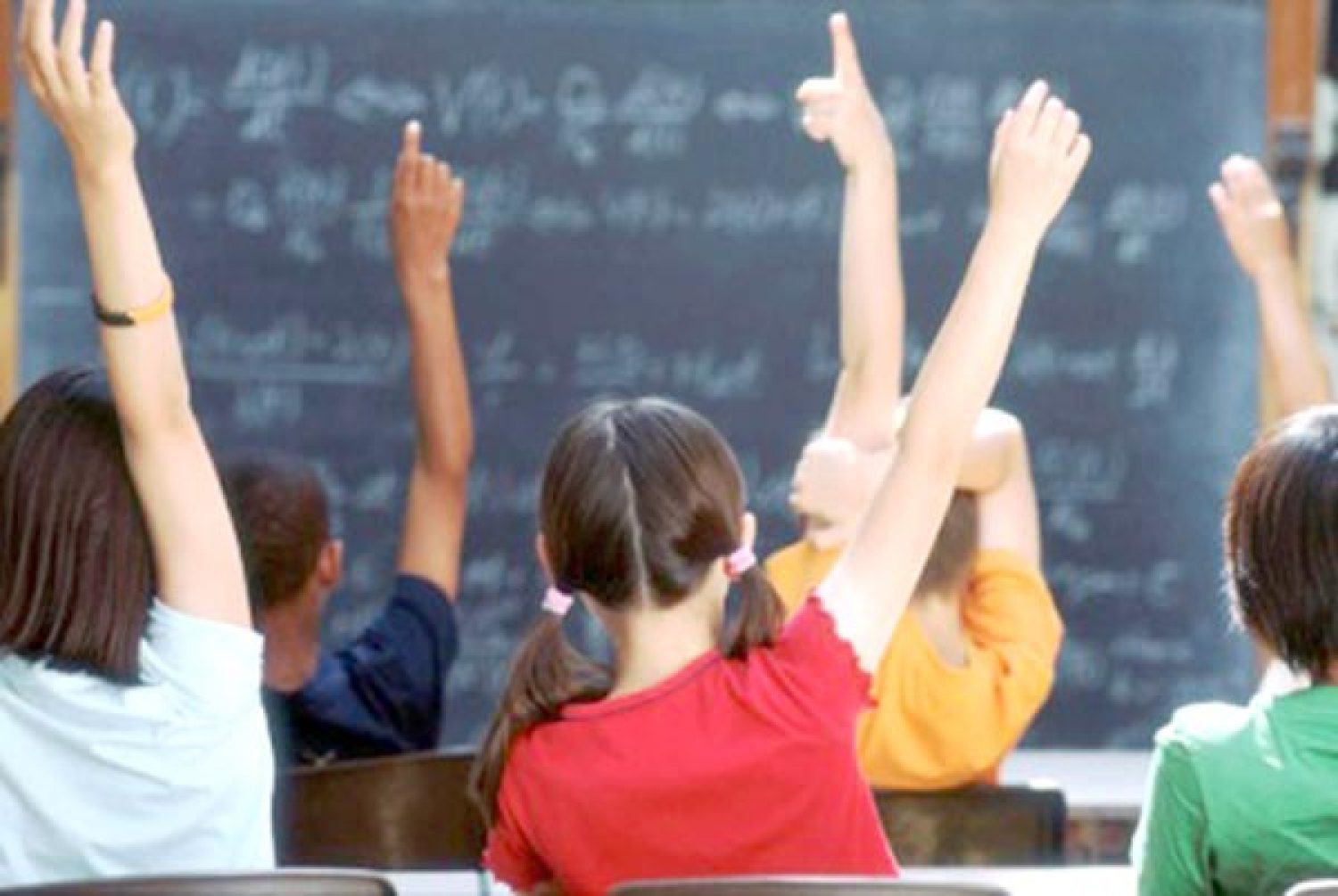 Διά ζώσης εκπαίδευση στα σχολεία αλλά με αυστηρά μέτρα για όλους!