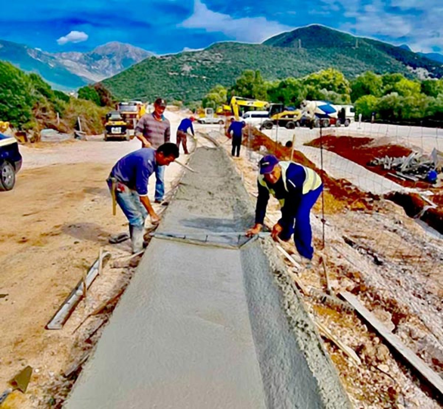 Η πανδημία «έφαγε» τα χρήματα των δημοσίων επενδύσεων!