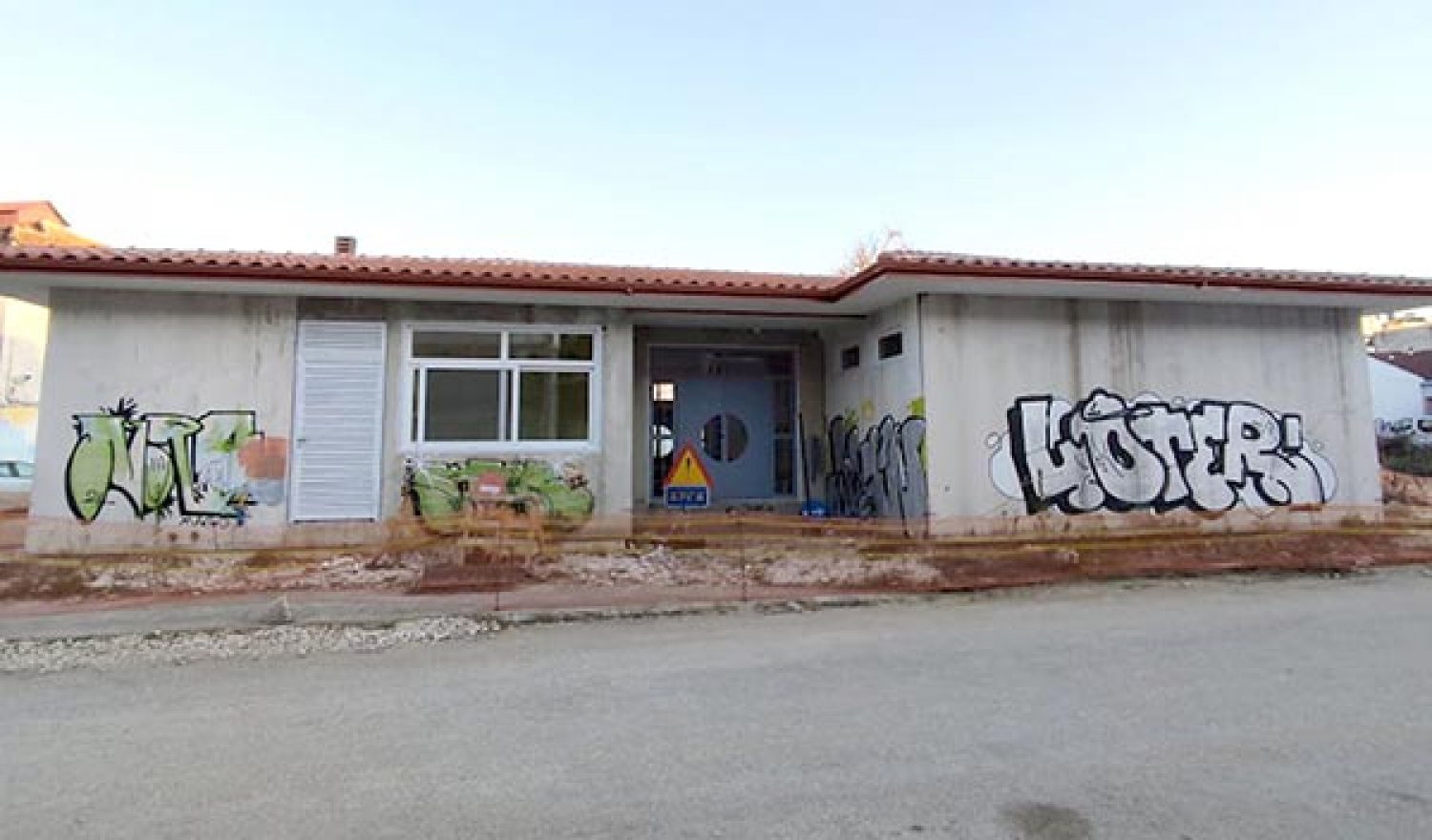«Γρίφος» το πότε θα μεταστεγαστούν τα σχολεία στο παλιό «Χατζηκώστα»!