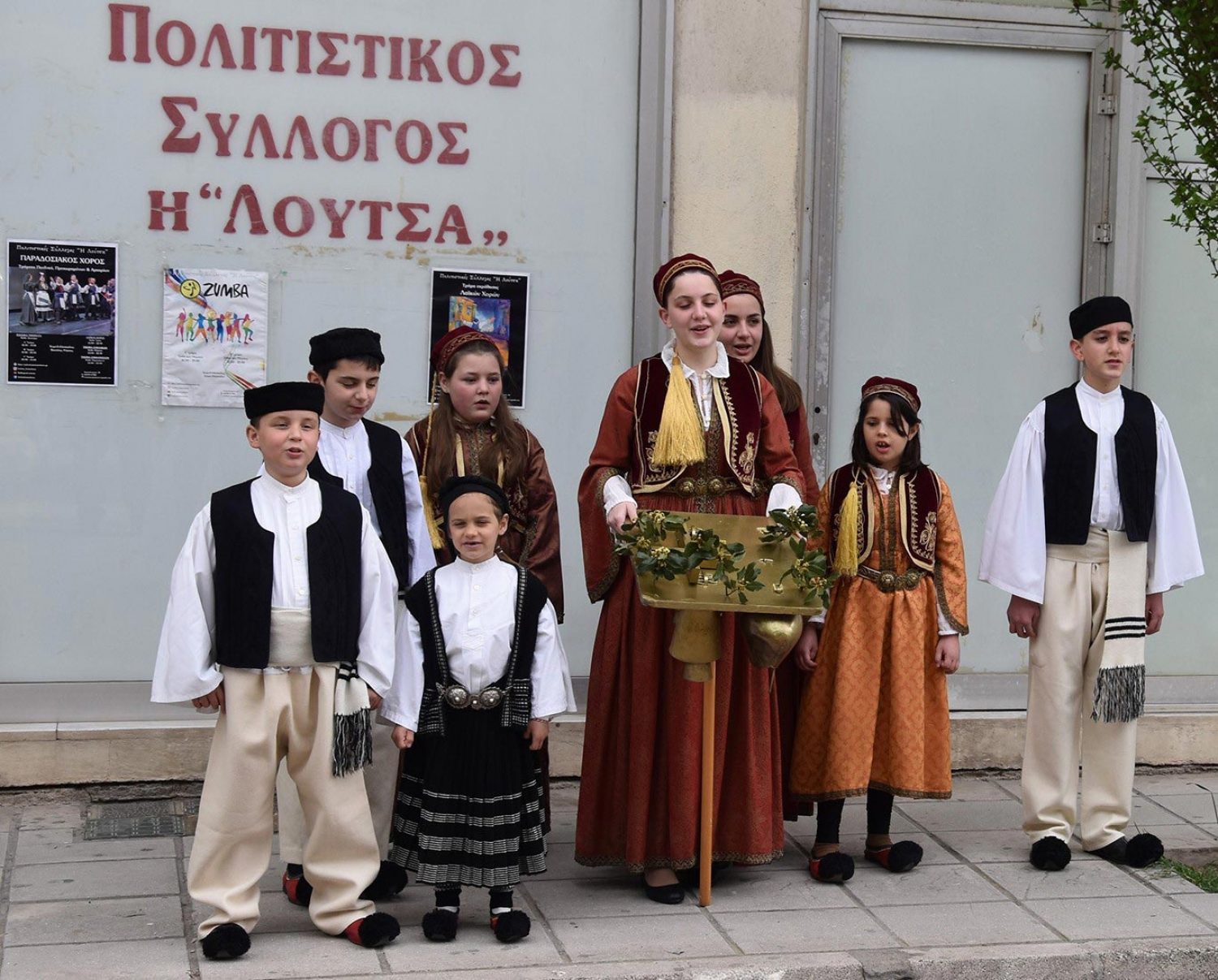 Κάλαντα Λαζάρου από τα παιδιά της Λούτσας