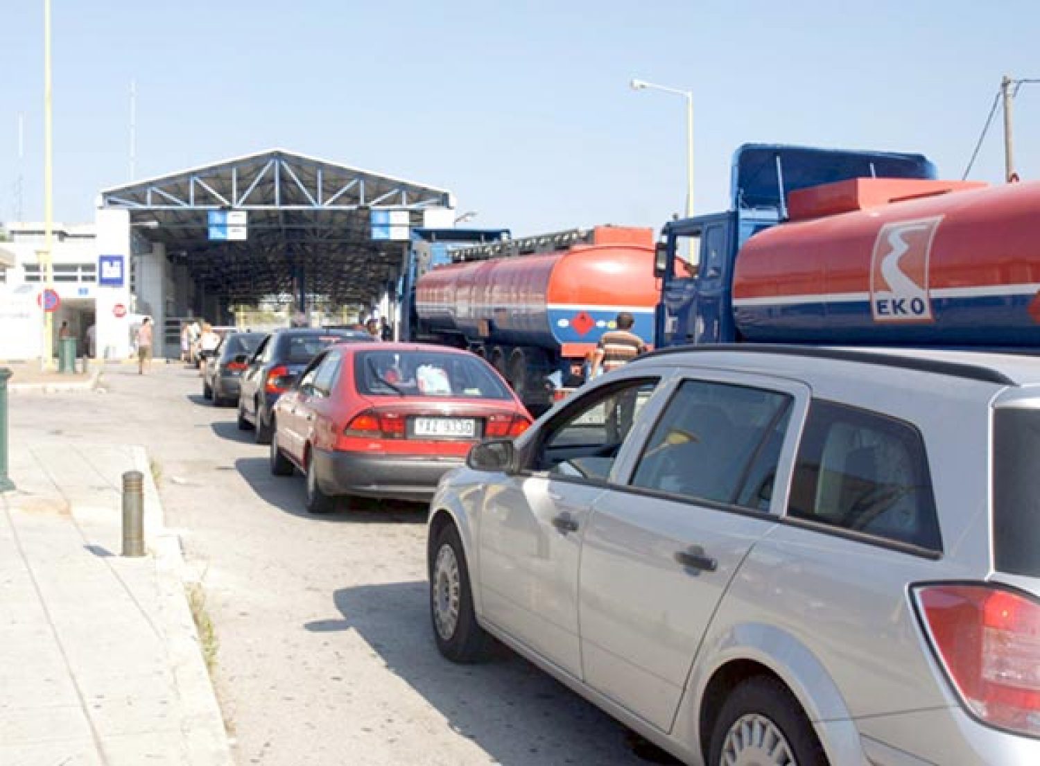 ΜΟΝΟ ΥΠΟ ΟΡΟΥΣ ΣΥΝΕΡΓΑΣΙΑ ΜΕ ΑΛΒΑΝΙΑ