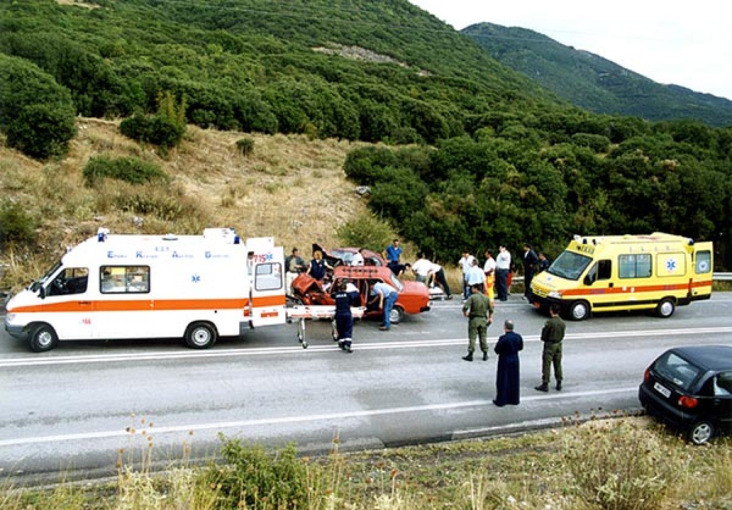 S.O.S. ΓΙΑ ΤΑ ΤΡΟΧΑΙΑ ΣΤΗΝ ΗΠΕΙΡΟ!