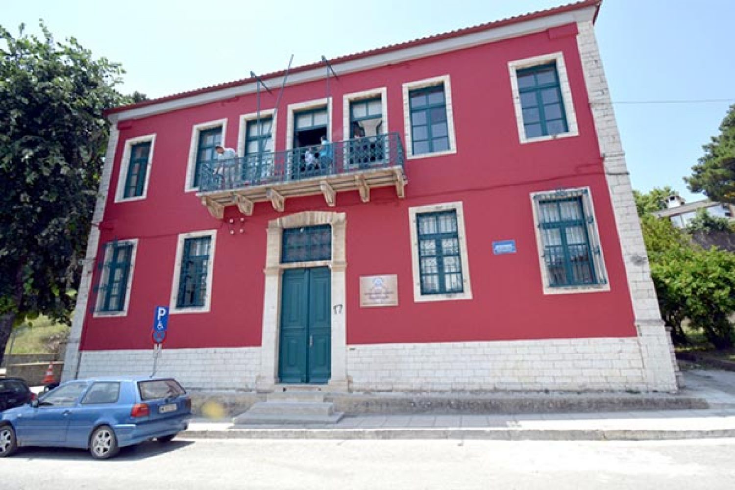 Γιατί μειώνονται οι θέσεις καθηγητών στο Δημοτικό Ωδείο;