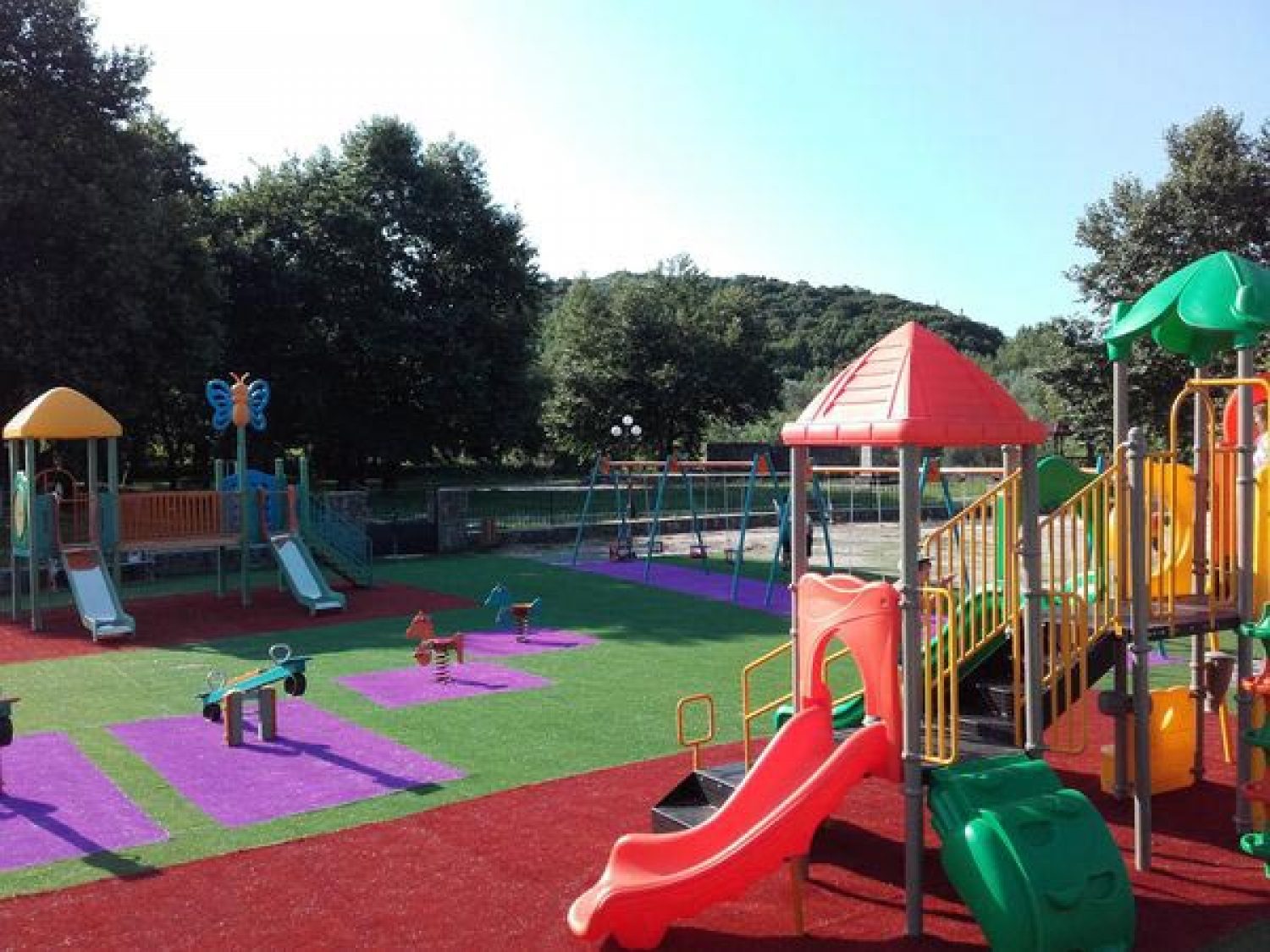 Τις παιδικές χαρές συντηρεί ο Δήμος Νικολάου Σκουφά