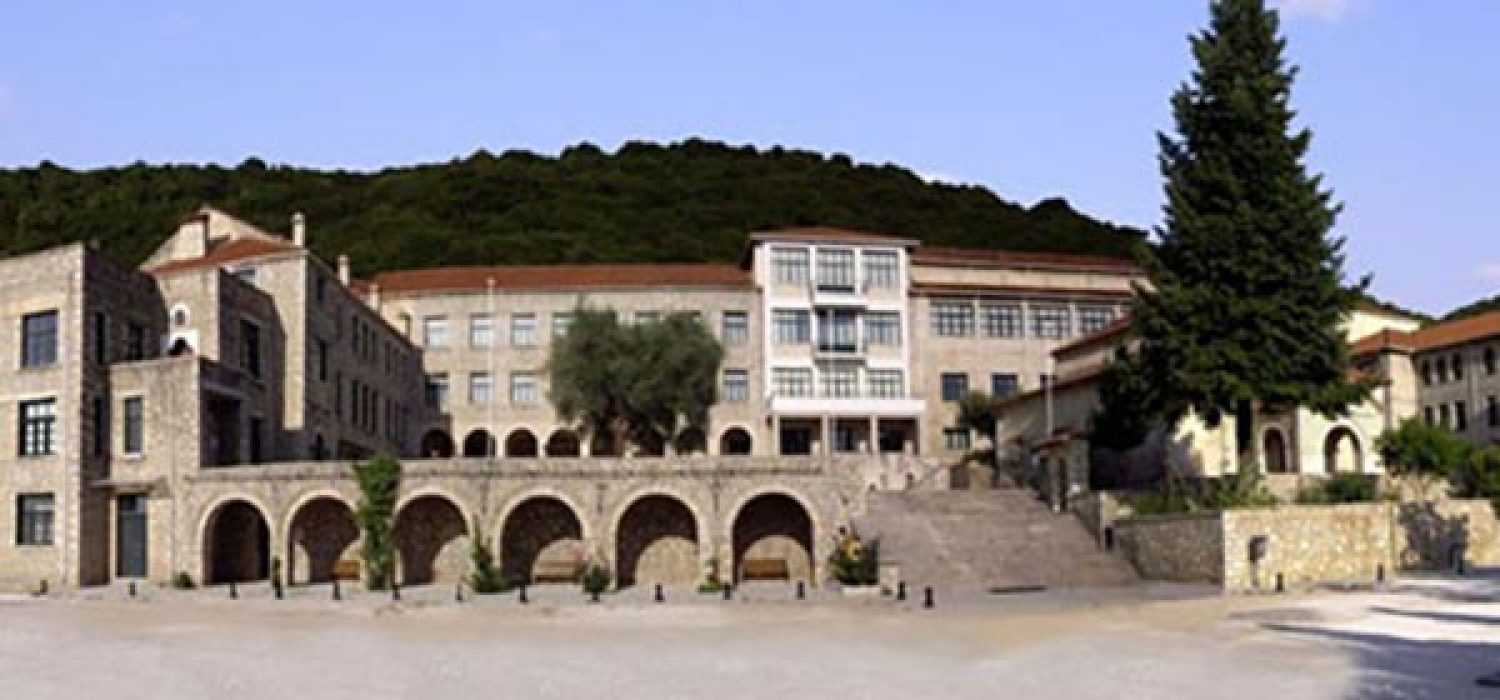 «Όχι» στην πλήρη απαξίωση της ιστορικής Σχολής Βελλάς!