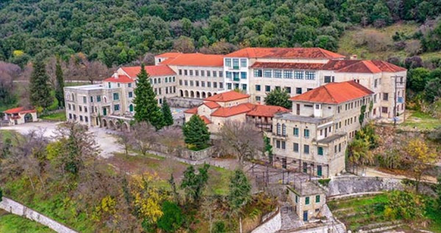 Τώρα έχει άποψη για τη Βελλά ο πρ. Πρύτανης