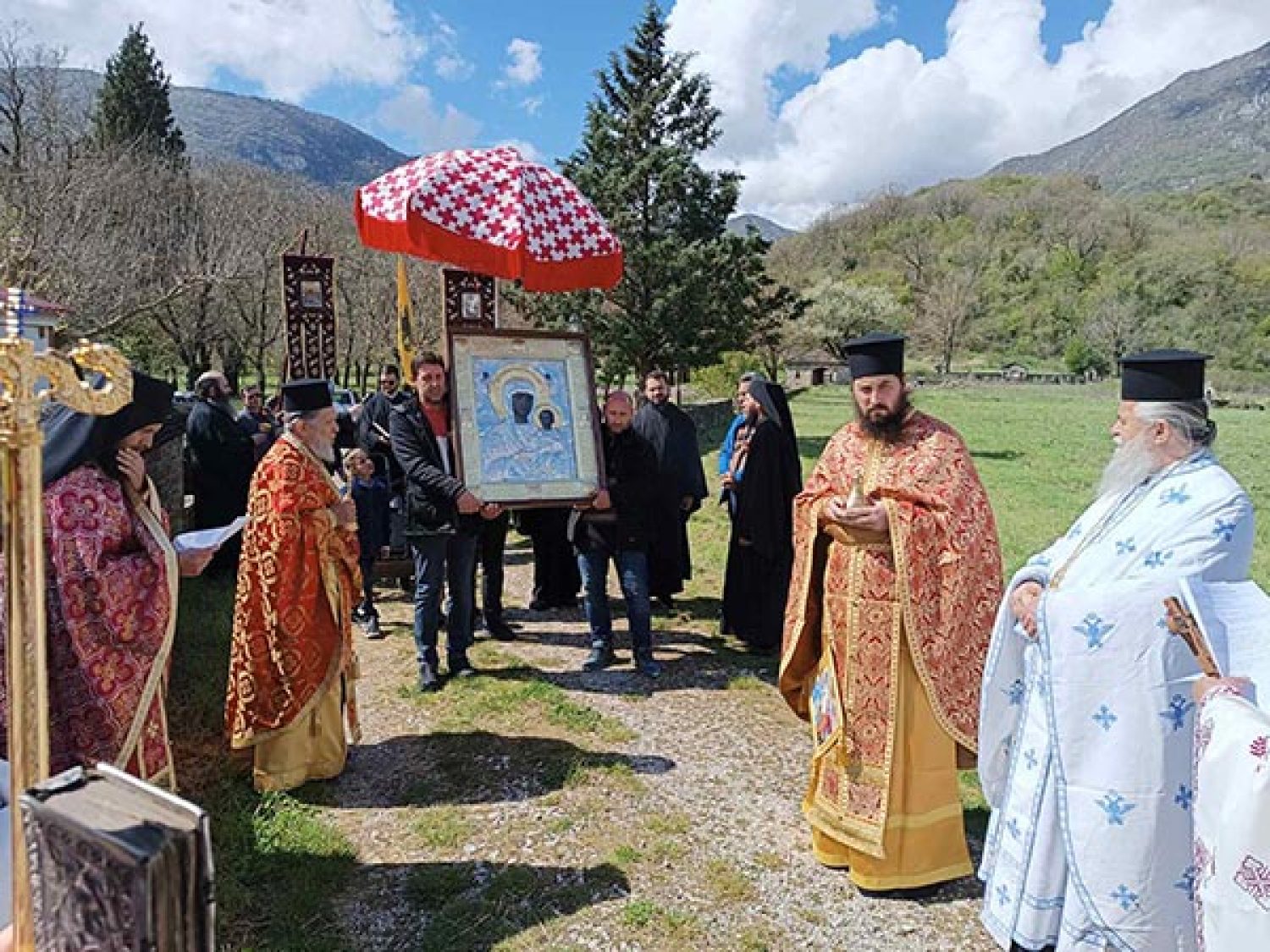 Λιτανεία της Εικόνας της Παναγίας στην Ι. Μ. Μολυβδοσκεπάστης