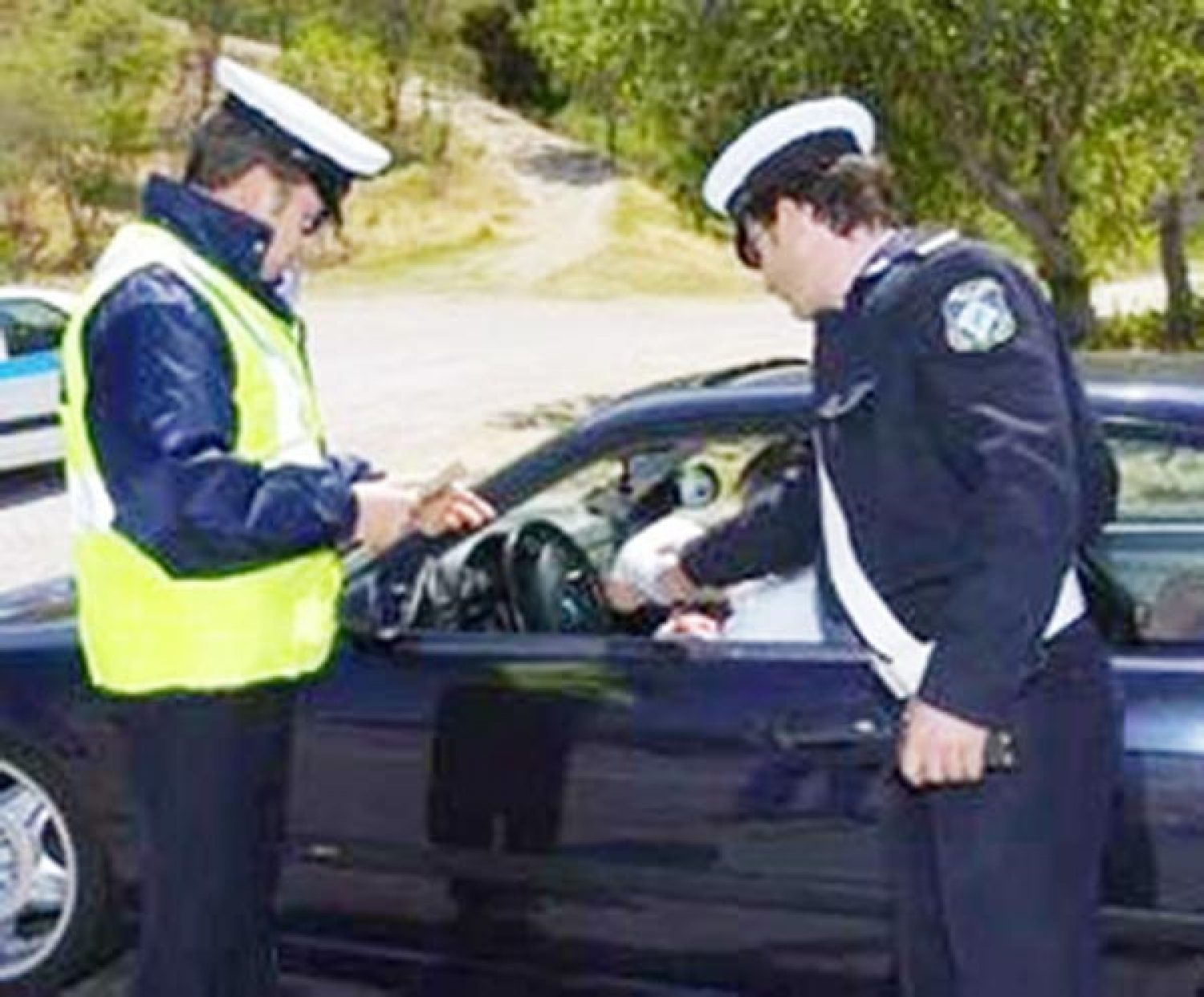 Έπεσαν… κλήσεις μέσα στο τριήμερο του Αγ. Πνεύματος