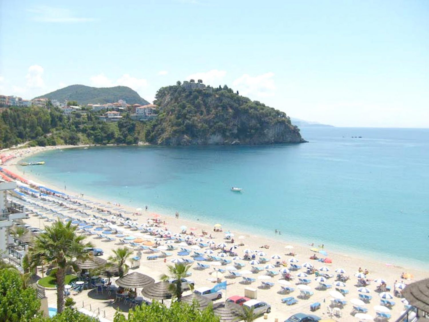 Τα παράλια της Ηπείρου χάνουν σταδιακά τη φυσιογνωμία τους!