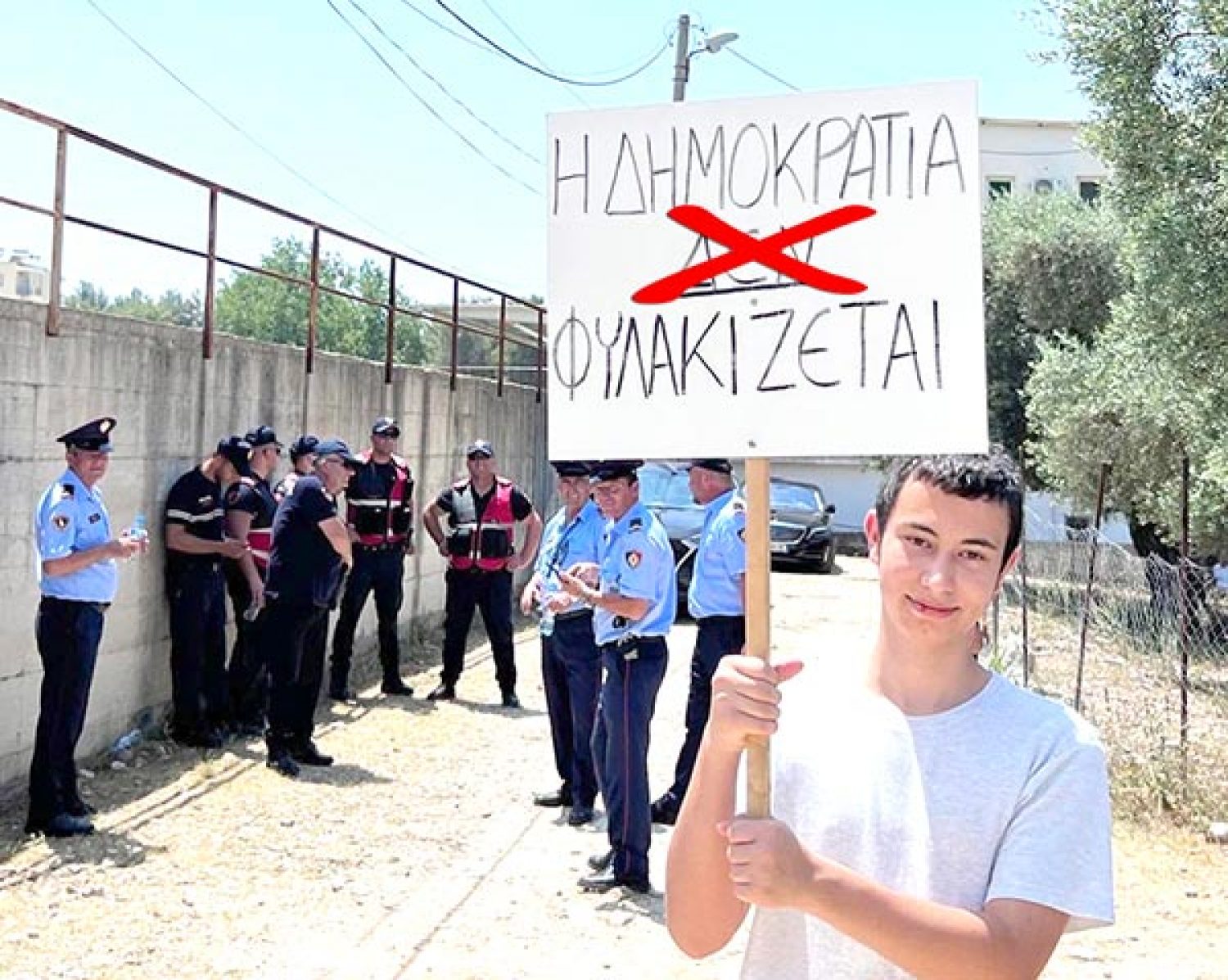 ΟΡΓΙΟ ΠΑΡΑΝΟΜΙΑΣ ΣΤΗ ΧΕΙΜΑΡΡΑ!