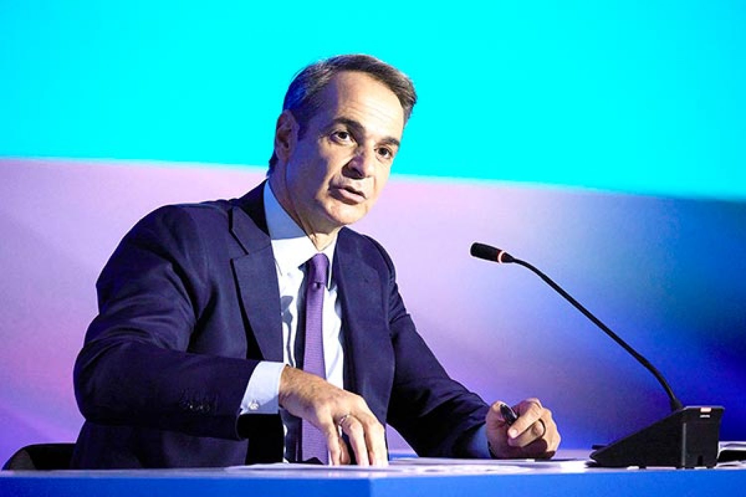 ΣΕ… ΕΜΠΑΡΓΚΟ Η ΑΛΒΑΝΙΑ ΛΟΓΩ ΜΠΕΛΕΡΗ!