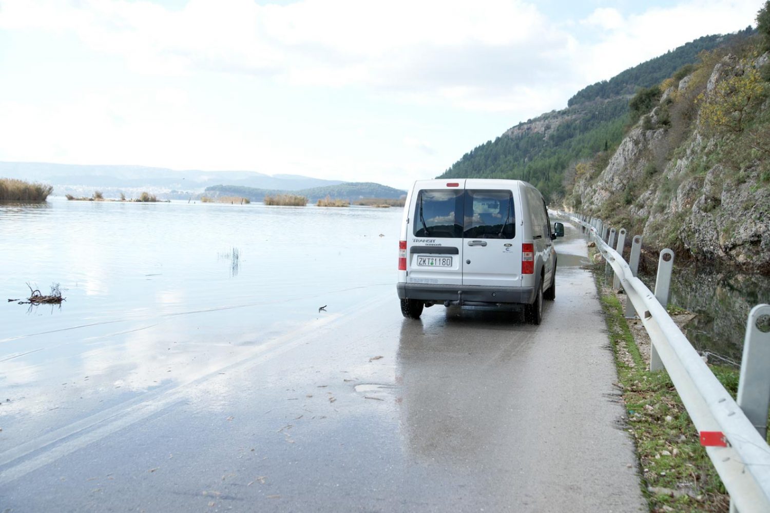 Τα χιόνια δεν μας… φοβίζουν οι πλημμύρες μας τρομάζουν!