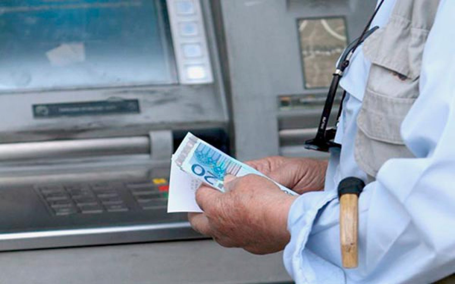 ΟΙ ΣΥΝΤΑΞΕΙΣ ΠΗΡΑΝ ΤΟΝ… ΚΑΤΗΦΟΡΟ!
