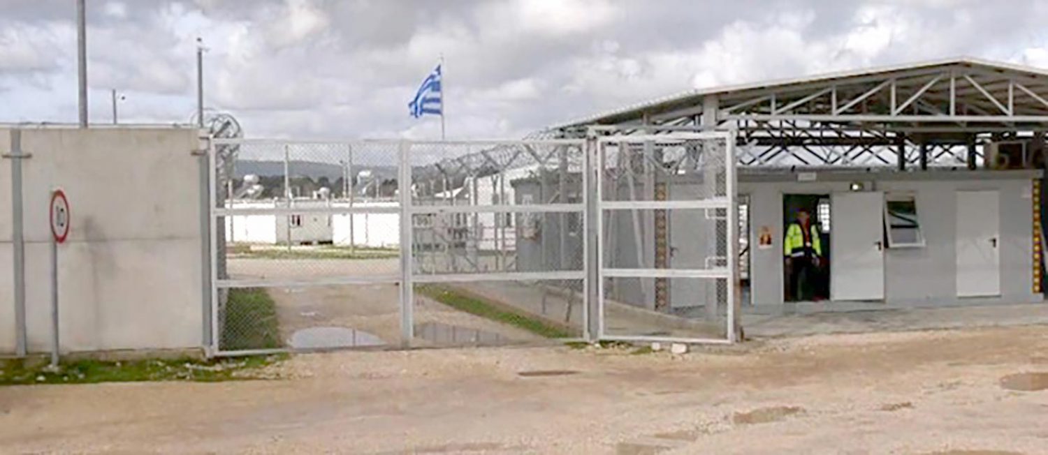 Οι πρόσφυγες παραμένουν οι «μετανάστες» απελαύνονται!