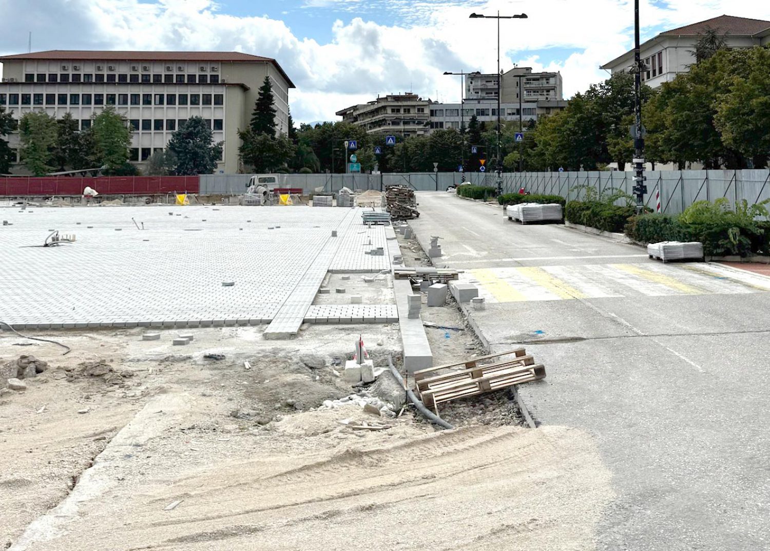 Υπομονή ώσπου να… ολοκληρωθεί η ανάπλαση στην Κεντρική Πλατεία!