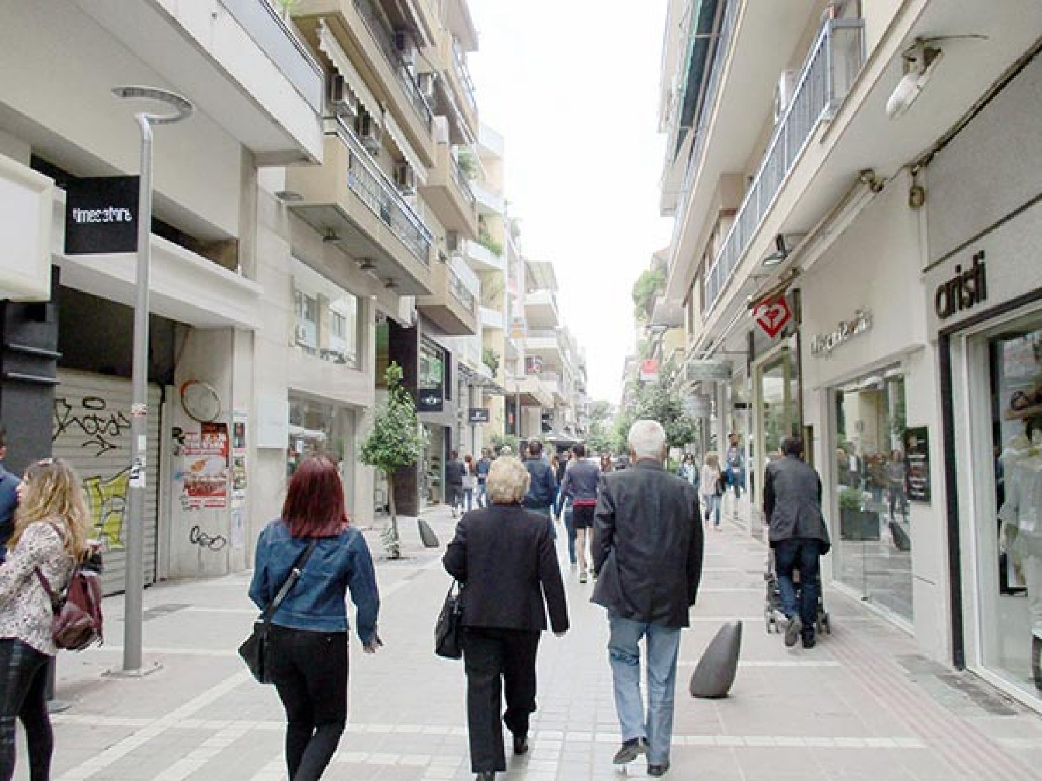 Η ακρίβεια… κουμπώνει τους πολίτες στο «κατώφλι» της Μεγ. Εβδομάδας!