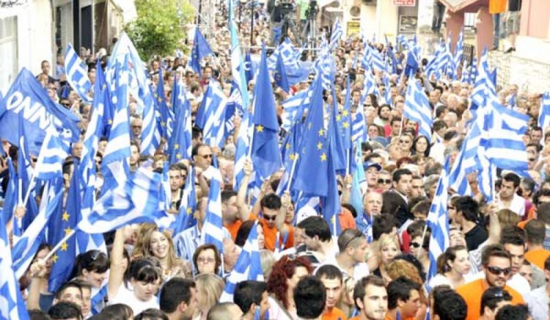 «ΚΙΝΟΥΜΕΝΗ ΑΜΜΟΣ» ΤΑ ΚΟΜΜΑΤΑ!