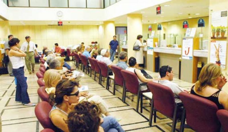 Η πραγματική οικονομία δοκιμάζει τις αντοχές της 