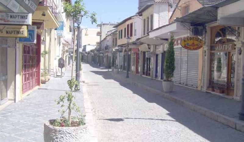 ΑΦΑΝΙΖΟΝΤΑΙ ΟΙ ΜΙΚΡΟΜΕΣΑΙΟΙ!