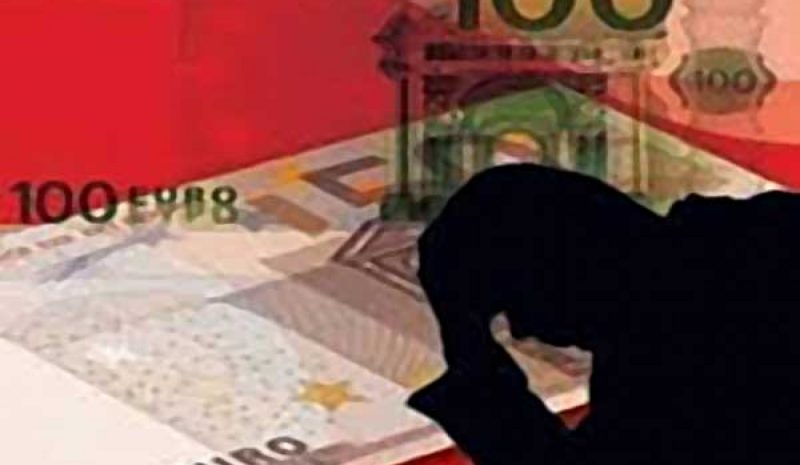 ΣΦΙΓΓΕΙ Η «ΘΗΛΙΑ» ΓΙΑ ΤΑ ΚΟΚΚΙΝΑ ΔΑΝΕΙΑ!