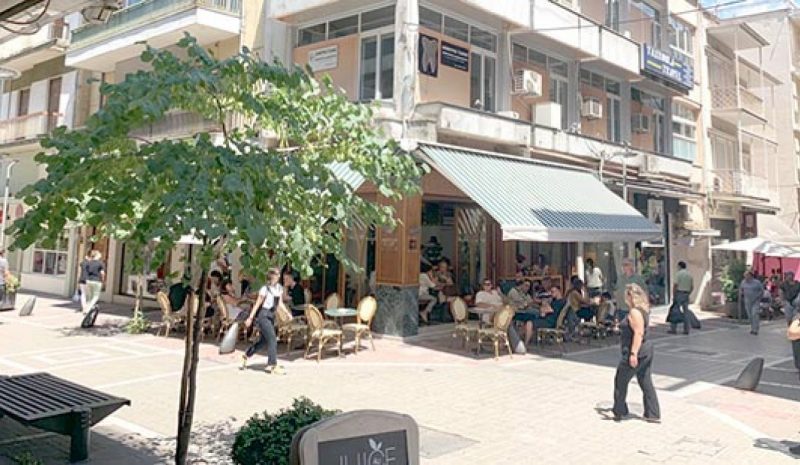 Κυριακή εκπτώσεων η χθεσινή αλλά  μικρή η κίνηση στην Γιαννιώτικη αγορά