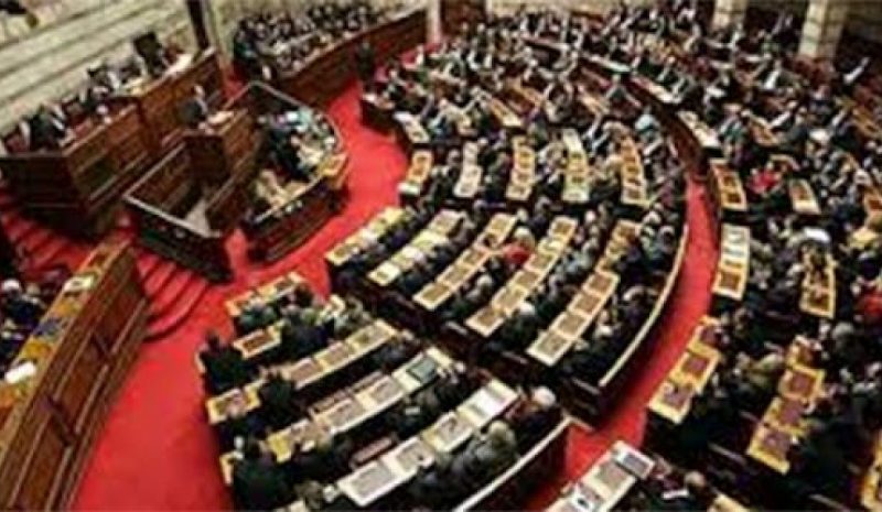 Ετοιμάζεται νομοσχέδιο για  επιτάχυνση των αδειοδοτήσεων 