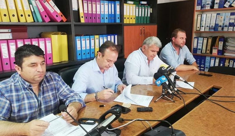 Μπήκαν υπογραφές για το δίκτυο  της ΔΕΥΑΙ και τον Βιολογικό