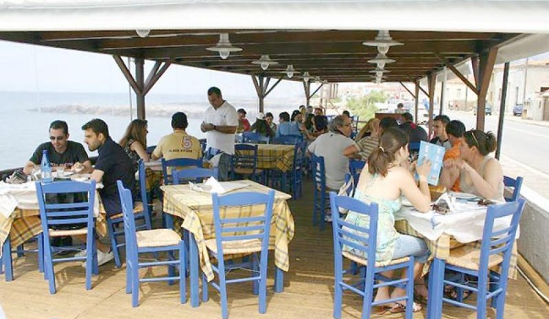 Μόνο στους παραθαλάσσιους Νομούς  πιο πολλές προσλήψεις τον Ιούνιο