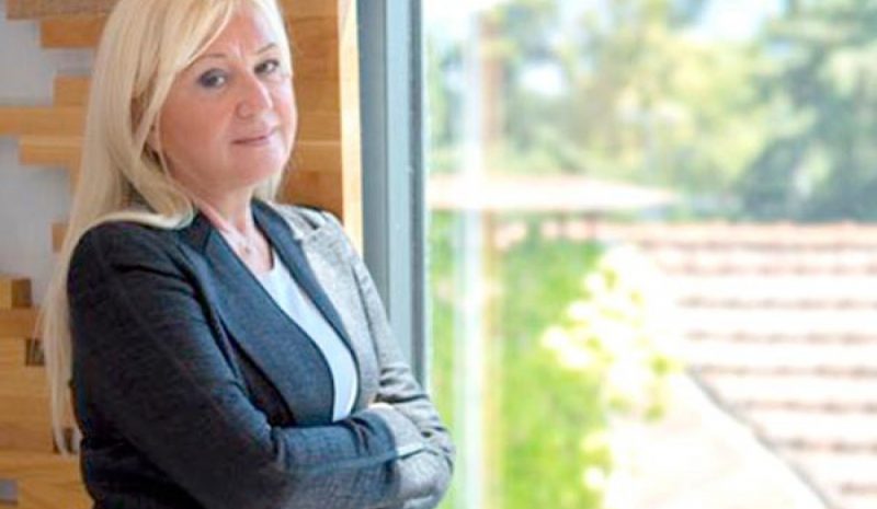 ΕΛΕΝΗ ΛΑΜΠΙΡΗ: 40 χρόνια στην πρώτη γραμμή του Τουρισμού!
