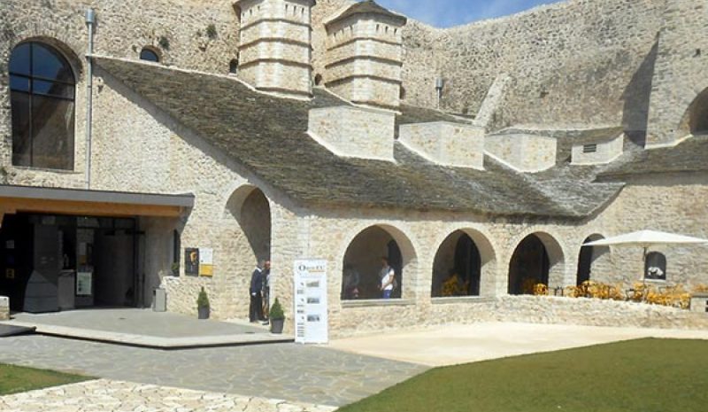 Βραδιά ποίησης στο  Μουσείο Αργυροτεχνίας