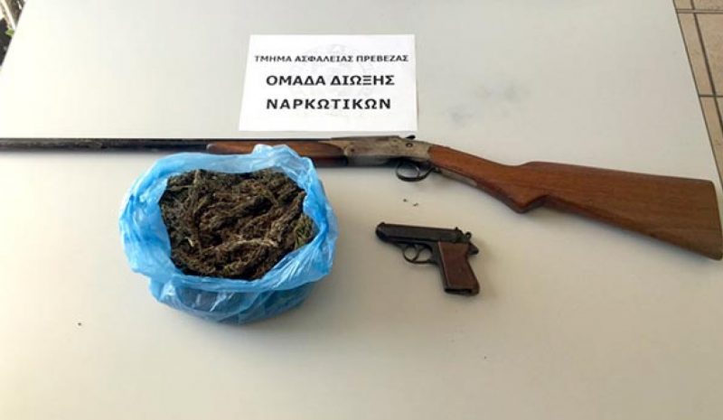 Τους πήραν τα ναρκωτικά κατέσχεσαν και τα όπλα!