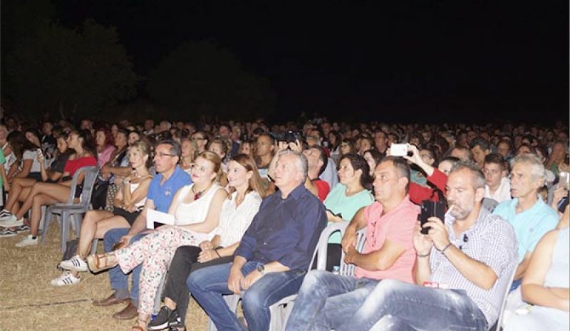 Πανσέληνος στο «Καστρί» με  την Ελένη Τσαλιγοπούλου