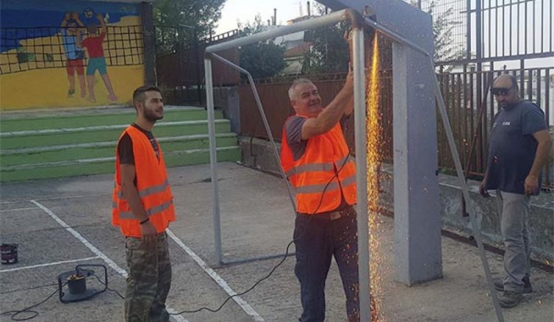 Απομάκρυνση επικίνδυνου αθλητικού  εξοπλισμού από τα σχολεία της Άρτας 