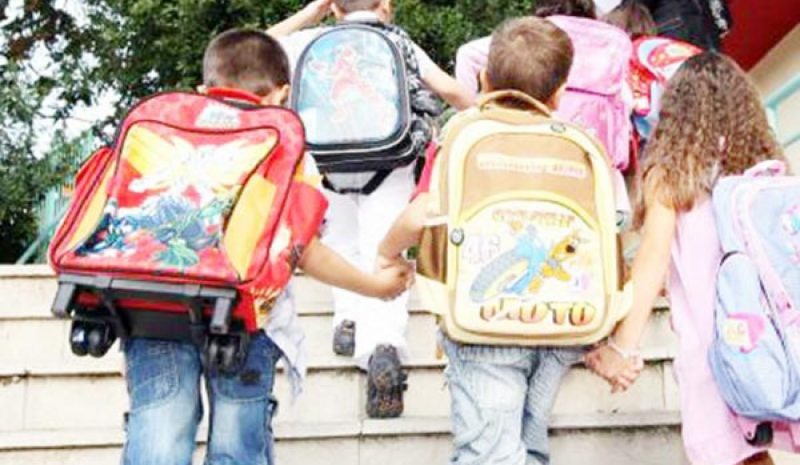 Ευχές και μηνύματα για  τη νέα σχολική χρονιά