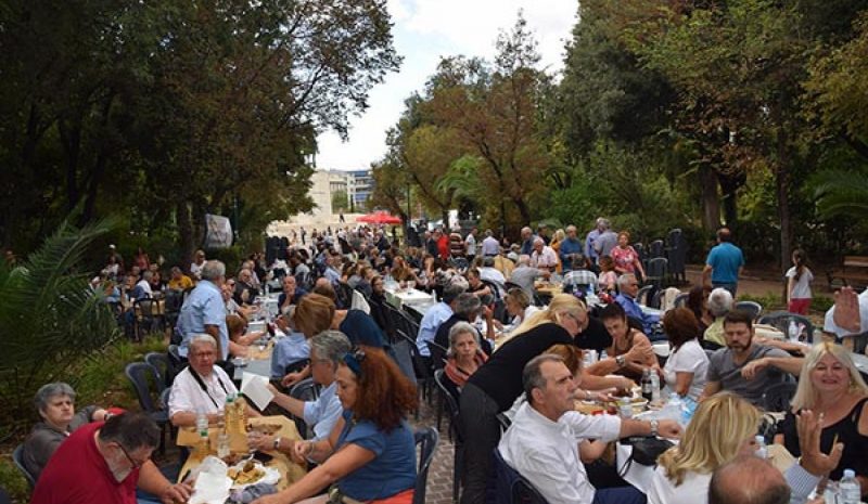Ένα ημερήσιο Ηπειρωτικό γλέντι στήθηκε στο κέντρο της Αθήνας