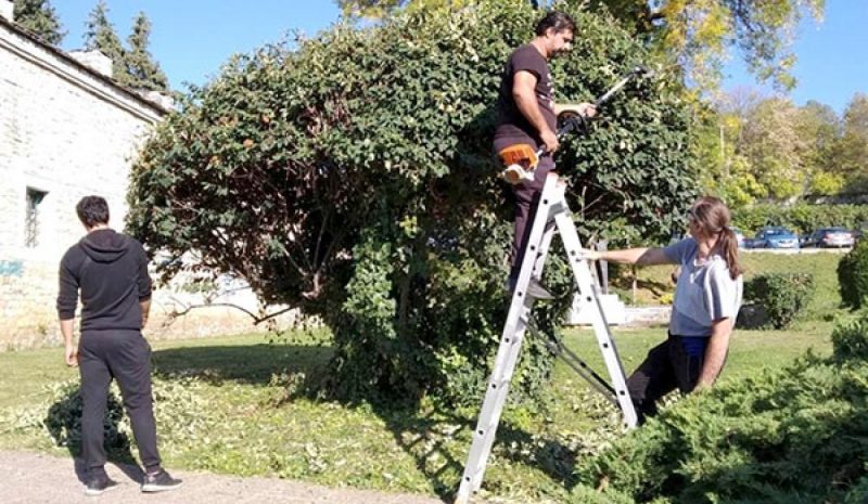 Αγώνας δρόμου με σύμμαχο καιρό και συμβασιούχους!