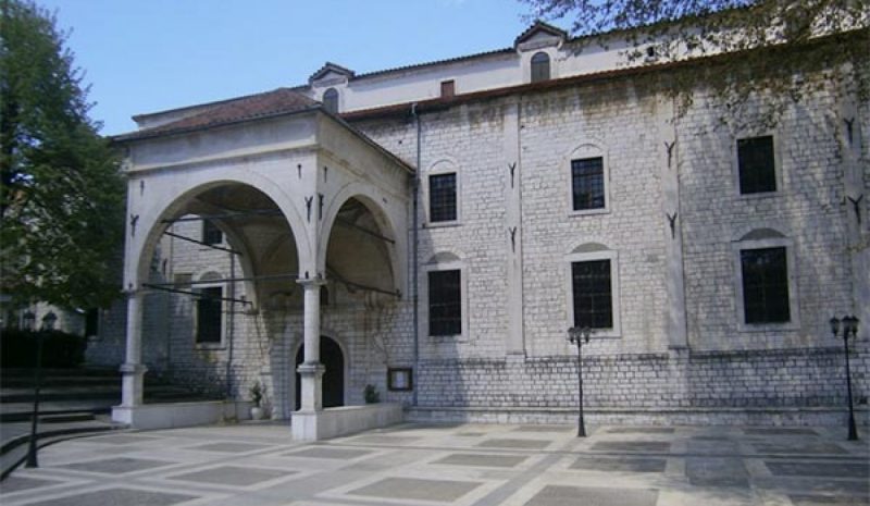 Λειτουργία και μνημόσυνο για τον Ερυθρό Σταυρό