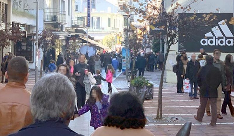 Οι καταναλωτές περιμένουν να εισπράξουν  για να δώσουν μετά στη Γιαννιώτικη αγορά