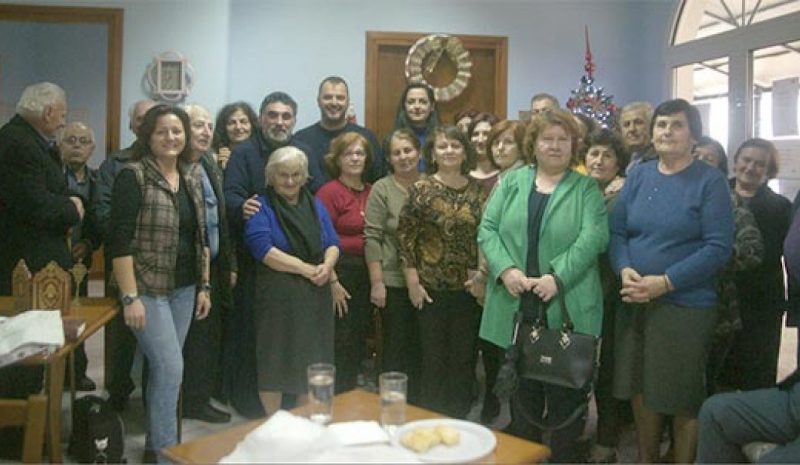 Η ενορία Κεστρίνης Θεσπρωτίας   κοντά στους ηλικιωμένους