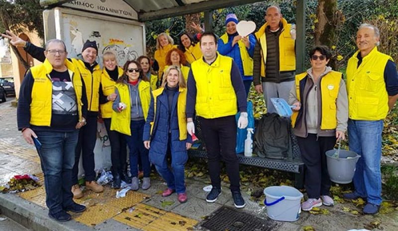 Μάχη με την αφισορρύπανση  έδωσαν ξανά χθες οι Paguristas!