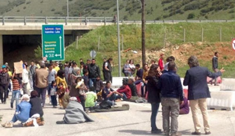 Ανανέωση συμβάσεων ζητούν απασχολούμενοι στις Δομές Προσφύγων