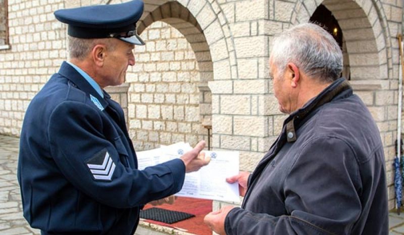 Και πολλοί ηλικιωμένοι ακρίτες  πέφτουν θύματα απατεώνων