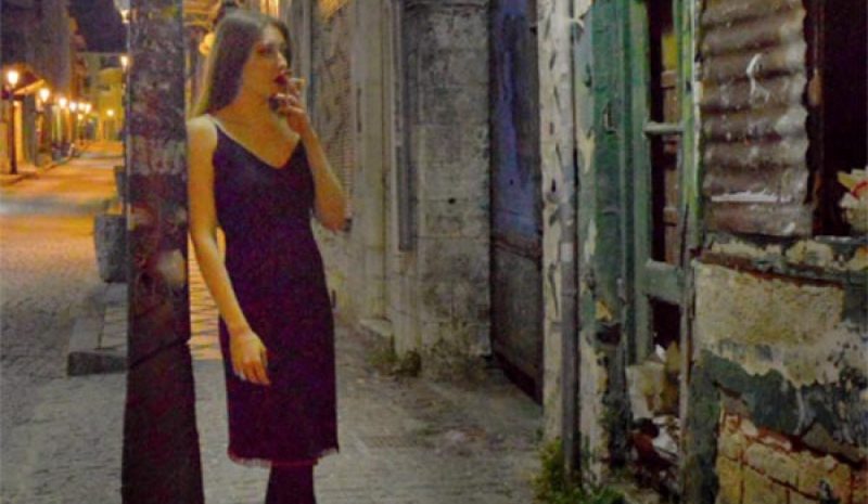 Τα Κόκκινα Φανάρια από τους «Αθεράπευτους»