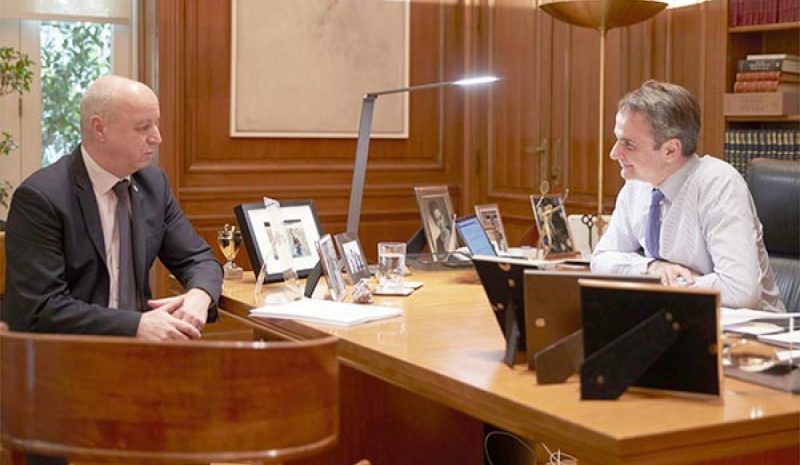 Συνάντηση Κ. Μητσοτάκη με τον Πρόεδρο  της Πανελλήνιας Ομοσπονδίας Βλάχων