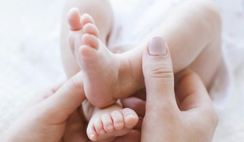 Με μία μόνο ενέργεια στο μαιευτήριο  η δήλωση γέννησης από τον γονέα 