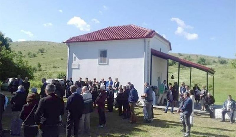 Ο Ναός Κων/νου και Ελένης έγινε και  λειτουργεί από το 1987 στην Άνω Λαψίστα