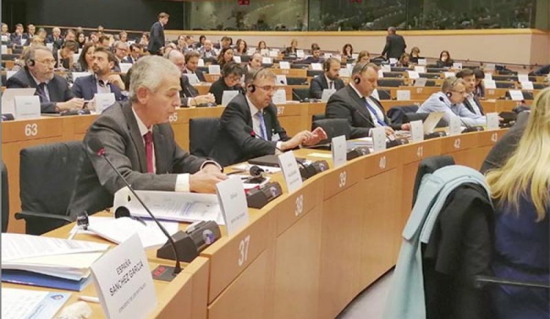 Πρέπει να φορολογούνται και τοπικά  τα κέρδη των διαδικτυακών κολοσσών