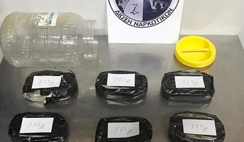Σε παλιούς αγωγούς νερού  έκρυβαν 2 κιλά ηρωίνη!