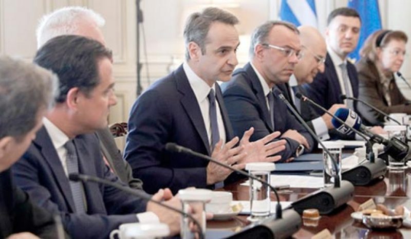 Μπαίνουν κανόνες για τη διαμονή μεταναστών και προσφύγων